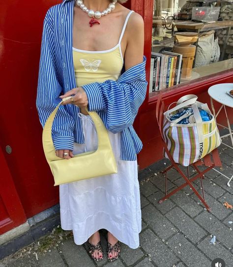 SPF high, summer vibes higher 🌼🌼🌼💛 Enmolly top - €30 #cdhstudio #ootd #summervibes☀️ #smallbusiness Yellow Outfit Summer, Yellow Bag Outfit, Inspo Poses, Portuguese Style, Hijab Fashion Summer, Portugal Fashion, Summer 25, Bag Outfit, 2024 Style