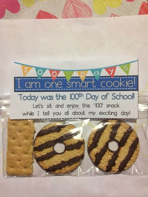 100 Days Of School Project Kindergartens, 100 Días De Clases, 100th Day Of School Crafts, 100s Day, 100 Day Of School Project, 100 Day Celebration, One Smart Cookie, Kindergarten Shirts, School Printables