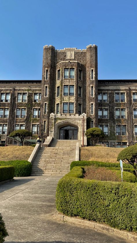 Yonsei University Aesthetic, Shanghai University, University Wallpaper, Korean City, Dream University, Yonsei University, University Aesthetic, Dream College, Dear Future