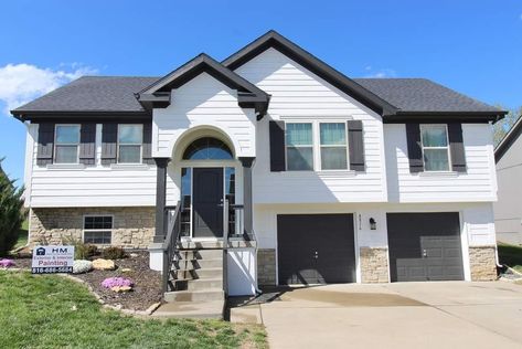 White House With Iron Ore Trim, Iron Ore Trim Exterior, Alabaster And Iron Ore Exterior, Alabaster Exterior House, Iron Ore Trim, Alabaster Exterior, White Exterior Houses, Dark Trim, House Trim