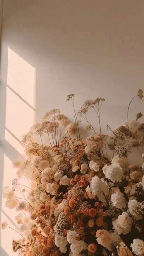 Earthy Boho Aesthetic Photos, Neutral Fall Iphone Wallpaper, Wallpaper Backgrounds Astethic, Neutral Asthetic Pics, Wallpaper Astetics Cute, Neutral Flowers Aesthetic, Boho Iphone Wallpaper Aesthetic, Phone Esthetic Ideas, Neutral Boho Wallpaper Iphone