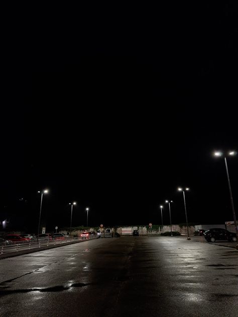 empty store parking lot at night in the dark with street lights in the rain, big, feeling small, dark, black, vibes, aesthetic Empty Parking Lot Night Aesthetic, Dark Parking Lot, Parking Lot At Night, Empty Parking Lot, Dance Nation, Ap Portfolio, Dates Ideas, Illicit Affairs, 4k Pictures