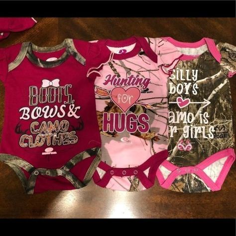 Iphone Wallpaper Texture, Hunting Baby, Newborn Mom, One Piece Shirt, Camo And Pink, Best Friend Outfits, Camo Baby Stuff, Camo Girl