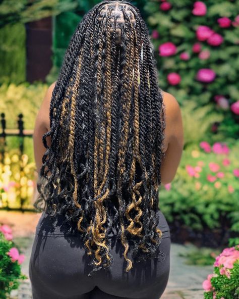 Beautiful 😍 It’s Braid season 🙏🏾🫶🏾. Let’s get into these Boho Island Twist. Perfect summer style for upcoming vacations, Very Light weight. Colors: 1B/27. 🚨Weekend availability coming at the end of the month. . . #islandtwist #islandtwists #vacationbraids #vacationvibes #jaxbraids #jaxbraider #duvalbraider #duvalbraids #904braids #904braider Boho Island Twist, Waterfall Twist Hairstyles, Senegalese Twist Style, Island Twist, 4 Braids, Havana Twist, Two Strand Twist, Twist Style, Flat Twist