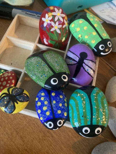 Painted Rock Bugs, Insect Party, Bug Crafts, Party Rock, Rock Painting Designs, Painting Designs, Beetles, Sensory Play, Rock Garden