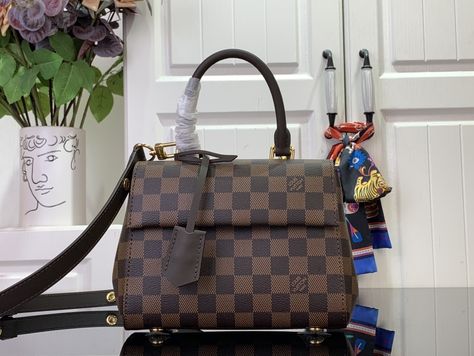 #okify #bagsall #bag #fashion Louis Vuitton Cluny, Mini Handbag, Mini Handbags, Bag Fashion, Louis Vuitton, Handbags