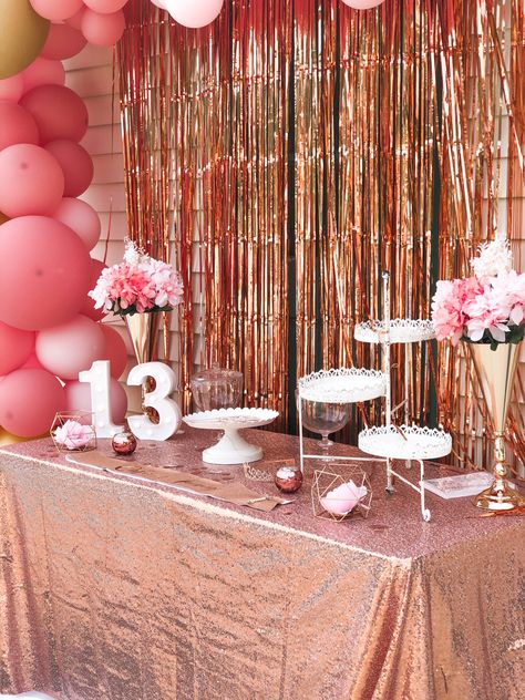 Dessert Table Ideas 18th Birthday, 21st Birthday Cake Table Ideas, Birthday Party Main Table Decor, Rose Gold Dessert Table Ideas, Rose Gold Bday Party Ideas, Rose Gold 13th Birthday Party Ideas, Birthday Cake Table Ideas, Pink 13th Birthday Party Ideas, Gold Cake Table