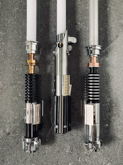 #Saberlife #lightsaber #anakin #luke #obiwankenobi Light Saber Diy, Lightsaber Anakin, Jedi Praxeum, Anakin Lightsaber, Lightsaber Collection, Anakin Luke, Lightsaber Ideas, Jedi Robes, Diy Lightsaber