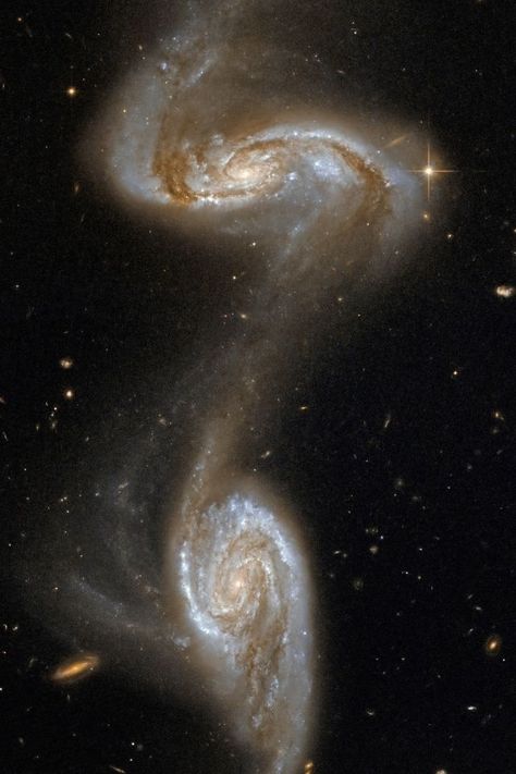 Galaxy Collision, Nasa Pictures, Galaxy Photos, La Ilaha Illallah, Galaxies Wallpaper, Planets And Moons, Hubble Images, Matka Natura, Space Facts