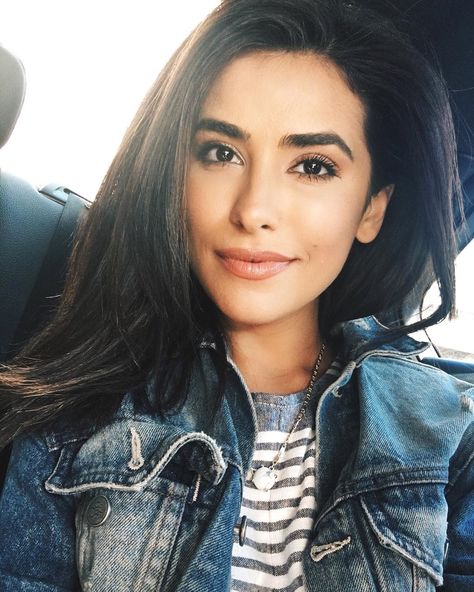 Natural Spring Makeup, Eyelash Goals, Sazan Barzani, Brow Goals, Sazan Hendrix, Makeup Selfie, Western Clothes, Natural Spring, Wish Me Luck