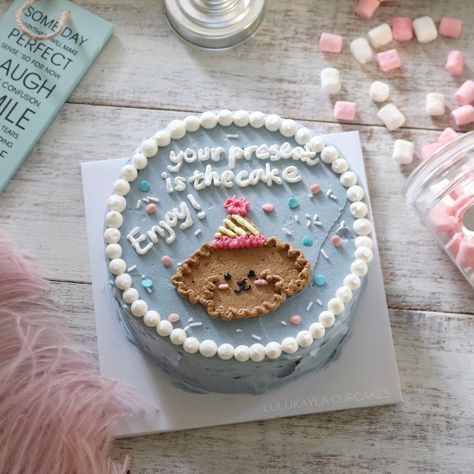 Poodle Birthday Cake, Poodle Cake, Dog Baking, Lunch Cake, Paint Cakes, Dog Cake Recipes, Puppy Cake, Korean Cake, Dog Birthday Cake