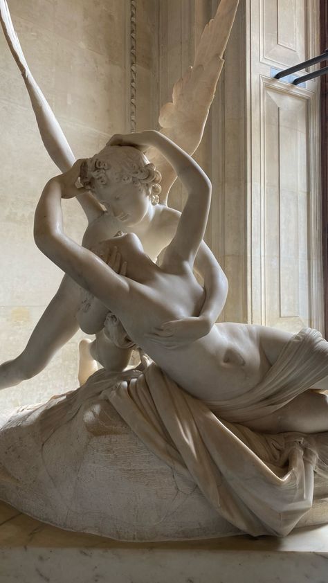 Amore e Psiche sculture Canova Neoclassicism art italian marble white Paris France louvre Classicism Aesthetic, Moritz Von Schwind, France Museum, Marble Aesthetic, Love Statue, Antonio Canova, William Adolphe Bouguereau, Travel Culture, Neo Classic