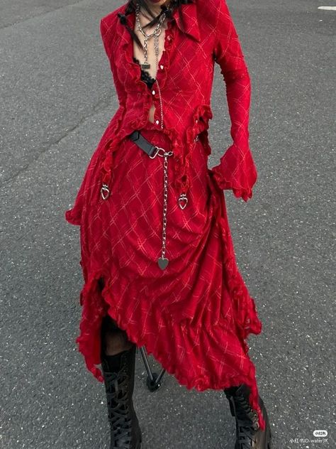 Red Goth Outfits, Designer Looks, 일본 패션, Alt Fashion, Red Outfit, Alternative Outfits, Outfits Casuales, Look Cool, Fashion Sense