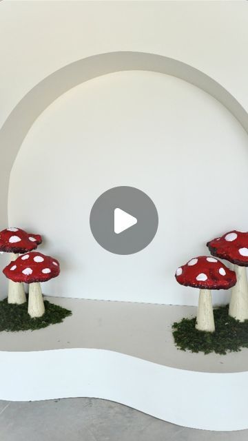 How To Make Big Mushrooms Decor, Cardboard Mushroom House, Foam Mushrooms Diy, Making Mushrooms Craft, Mushroom Living Room, Diy Mushroom Decor, Diy Mushroom, Enchanted Forest Birthday, Post Prom