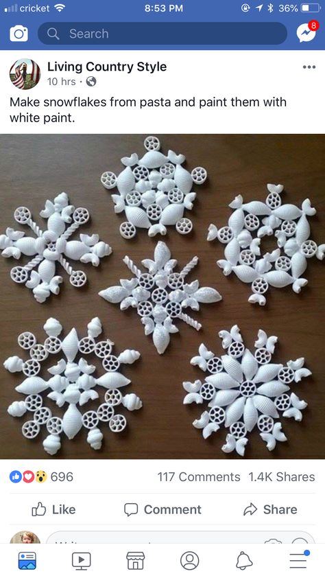 Make Snowflakes, Hanukkah Crafts, 4th Grade Art, Diy Bottle Crafts, Christmas Ornaments Gifts, Diy Bottle, Winter Crafts, Winter Activities, Hot Glue Gun