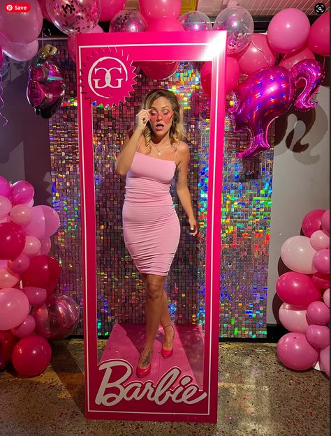 Barbie Party Ideas, Plush Clothes, Debut Theme, Dress Up Stations, Barbie Party Decorations, Barbie Box, Happy Birthday Signs, Barbie Images, Barbie Birthday Party