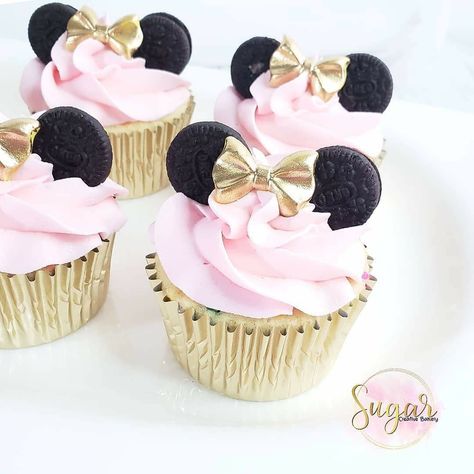 Minnie Mouse Cupcakes Pink And Gold, Minnie Pink Birthday Party, Minnie Birthday Cupcakes, Rose Gold Minnie Mouse Cake, Oh Twodles Cupcake, Oh Twodles Birthday Pink, Pink Minnie Mouse Cupcakes, Minnie Mouse Birthday Pink And Gold, Minnie Three Birthday