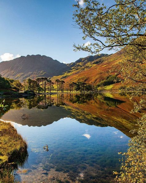 Buttermere in the Lake District, Cumbria. Cumbria Lake District, Derwent Water, Lake District England, Lake District National Park, Country Retreat, Scottish Landscape, The Lake District, Golden Light, Beautiful Places Nature