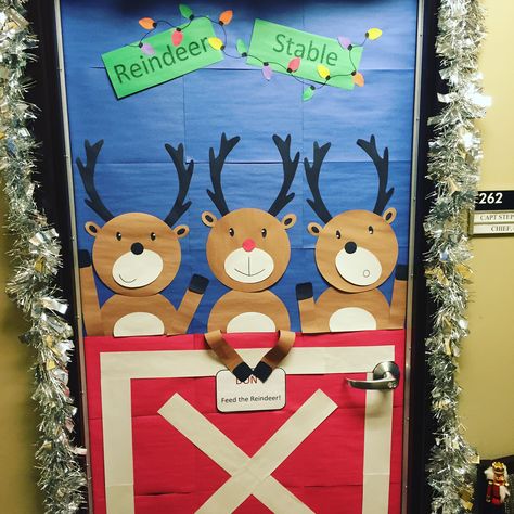 Reindeer Christmas door decoration with Rudolph at the reindeer stables Reindeer Stable, Reindeer Outdoor Decorations, Reindeer Door, Pinterest Craft, Christmas Contests, Christmas Door Decorating Contest, Christmas Classroom Door, Christmas Door Decoration, Door Decorating Contest