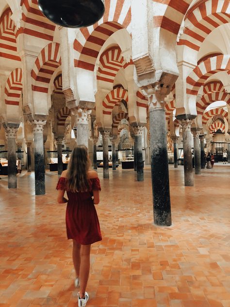 Cordoba Mosque, South Of Spain, Spanish Architecture, Move Abroad, Beautiful Sites, Europe Travel Tips, Beautiful City, Andalusia, Spain Travel