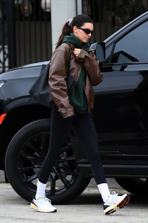 Kendall Jenner Outfits Winter, Kendall Jenner Winter Outfits, Kendall Jenner Casual, Kendall Jenner Outfits Casual, Hailey Rhode Baldwin, Kendall Jenner Street Style, Off Duty Outfits, Models Off Duty Style, Kendall Style