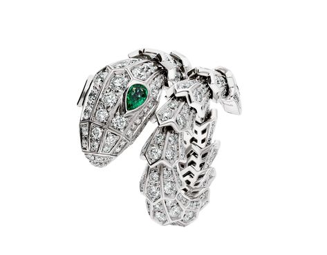 Bvlgari Serpenti Ring, Snake Watch, Jewelry Animals, Bvlgari Ring, Bulgari Jewelry, Bvlgari Jewelry, Bvlgari Serpenti, Cartier Panthere, Italian Jewelry