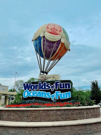 Worlds Of Fun Kansas City, Kansas City Attractions, Kiddie Rides, Summer Things, Fall Mood, Kansas City Missouri, Kids Ride On, City Girl, Zoo Animals