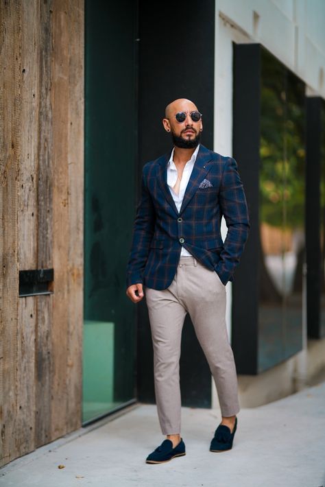 Elegant mens wear, how to wear your blue check blazer with a blue tassel loafer shoe Check Blazer Outfits Men, Checked Blazer Outfit Men, Blue Loafers Men Outfit, Loafers Men Outfit Formal, Blazer With Tshirt, Checked Blazer Outfit, Blue Suit Style, Blue Blazer Outfit Men, Blue Shoes Men