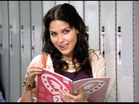 I got: Beth McIntyre! Which "John Tucker Must Die" Girlfriend Are You? Cute 2000s Outfits, John Tucker Must Die, 00’s Aesthetic, School Memories Scrapbook, Fake Girlfriend, Girls Night Movies, John Tucker, 2000s Outfit, Brooke Davis