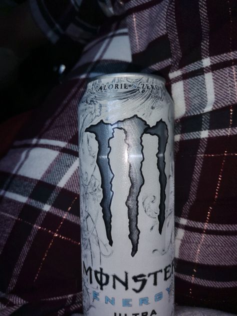 Monster Energy Aesthetic, Energy Monster, White Monster, Energy Aesthetic, Skateboard Aesthetic, Scene Goth, Goth Clothes, Monster Energy Drink, Taehyung Abs