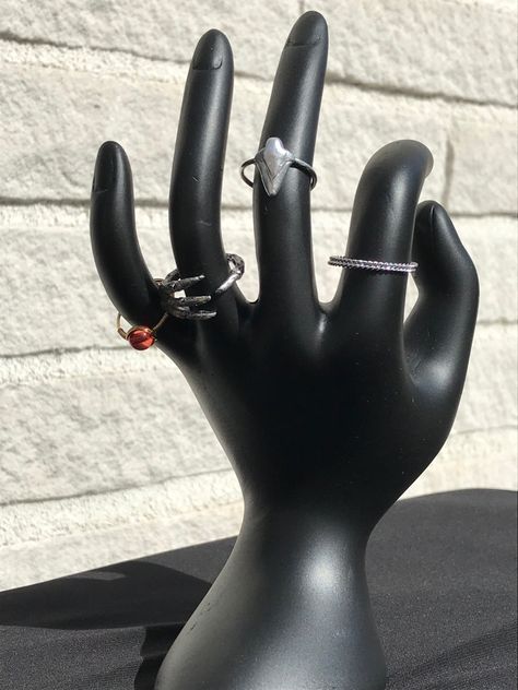 Handmade left hand ring worn by Wanda Maximoff/ Scarlet Witch in Avengers Age of Ultron. Coming soon to my Etsy store! #wandamaximoff #Wanda #Scarletwitch #marvel #avengers #avengersageofultron #jewelry #rings #wandamaximoffcosplay #scarletwitchcosplay #avengerscosplay #jewelryrings #handmade Wanda's Rings, Wanda Maximoff Jewelry, Scarlet Witch Jewelry, Wanda Rings, Wanda Maximoff Rings, Wanda Maximoff Hands, Wanda Outfit, Scarlet Witch Avengers, Scarlet Witch Costume