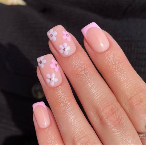 Pink Flower French Spring Nails- Gel X Nails 💗 Gel X Nails Summer, French Spring Nails, Summer Holiday Nails, Pink Flower Nails, Pink French Nails, Gel X Nails, Pink Summer Nails, X Nails, Pink Gel Nails