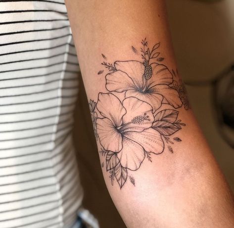 Hibiscus Wrap Around Tattoo, Tattoo Ideas Spiritual, Dainty Tats, Personal Tattoos, Arm Wrap Tattoo, Artistic Tattoos, Tattoos 2023, Wrap Around Tattoo, Around Arm Tattoo