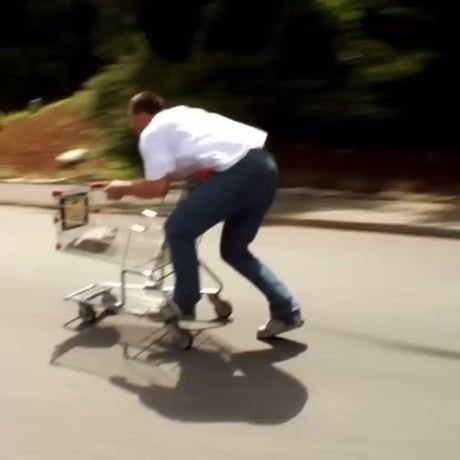 Carts Of Darkness – 70 km/h Downhill On A Shopping Cart With No Brakes Walmart Shopping Cart, Shopping Meme, Reaction Memes, Funny Short, Funny Short Videos, Meme Pictures, New Memes, Shopping Cart, Daily Dose