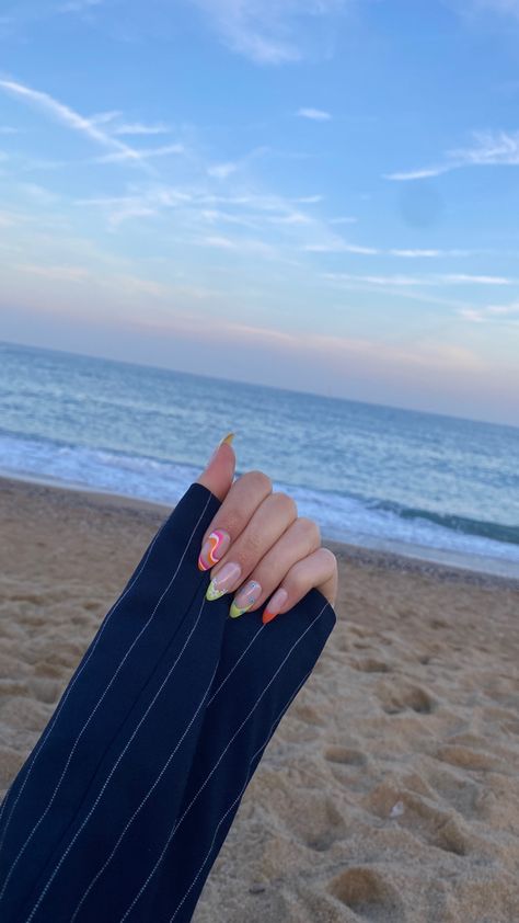 #nails #sea #barcelona #barcelonetta #beach #sand #colourful #sunset Colors For Fall 2023, Barcelona Nails, Summer Almond Nails, Trending Nail Polish Colors, Colourful Sunset, Trendy Nail Polish, Nail Polish Hacks, Nail Art Images, Glamour World