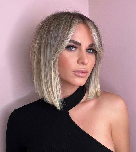 Platinum Balayage Bob, Beige Blonde Hair Color, Blonde Balayage Bob, Straight Bob Hairstyles, Balayage Bob, Ash Blonde Balayage, Blonde Bob Hairstyles, Ash Blonde Hair, Short Hair Balayage