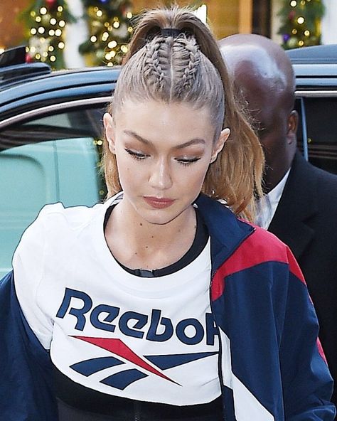 Which Hairstyles Are Cultural Appropriation? Here's Everything You Need to Know - Femestella Gigi Hadid Hair, Jessica Simpson Hair, Soccer Hairstyles, Soccer Hair, Softball Hairstyles, Cheer Hair, Sport Hair, Gym Hairstyles, Celebrity Hair