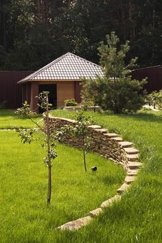 Terracing for slopes and stone wall design, hill landscaping idea Hill Landscaping, Landscaping On A Hill, Sloped Yard, Beautiful Outdoor Living Spaces, Sloped Backyard, Landscaping Retaining Walls, Hillside Landscaping, Sloped Garden, Have Inspiration