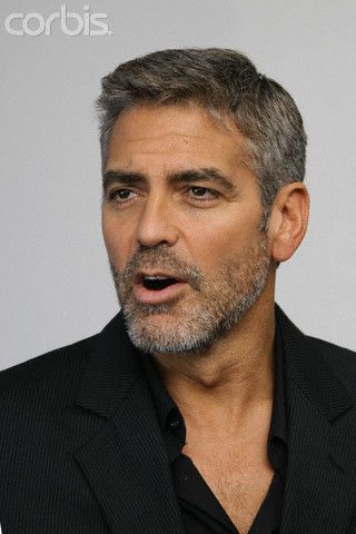 George Clooney Haircut, George Clooney Style, Charismatic Men, Older Mens Hairstyles, Grey Hair Men, Men With Grey Hair, Hunks Men, Corte De Cabelo Masculino, Mens Haircuts Short