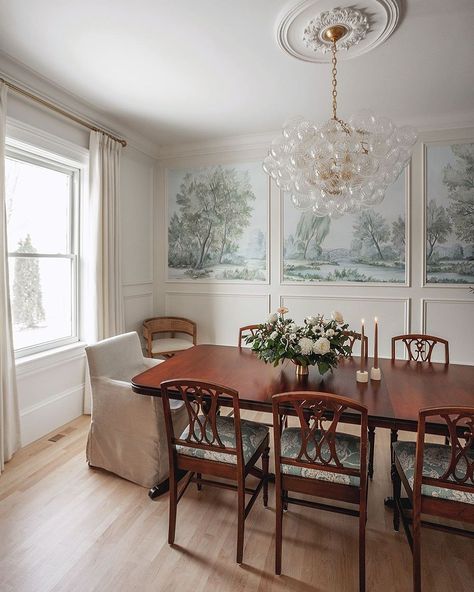 This powder room was designed by @shellielynchinteriors & is wrapped in our Cotswolds Earth mural. Swipe to see the entire scenic! | Instagram Susan Harter, Framed Wallpaper Panels, Dining Room Murals, Classic Dining Room, Wallpaper Interior Design, Dining Room Wallpaper, Scenic Wallpaper, Wainscoting Panels, Minimalist Dining Room