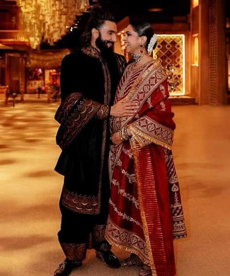 Best Couple Poses, Anant Ambani And Radhika Merchant, Ambani Wedding, Radhika Merchant, Deepika Ranveer, Anant Ambani, Mens Traditional Wear, Sangeet Outfit, Reception Outfit