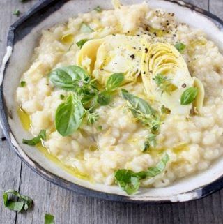 Artichoke Lemon Risotto Recipe Artichoke Risotto, Lemon Risotto Recipes, Basil Risotto, Artichoke Heart Recipes, Leek Risotto, Lemon Risotto, Seafood Risotto, Organic Cooking, Rustic Bowl