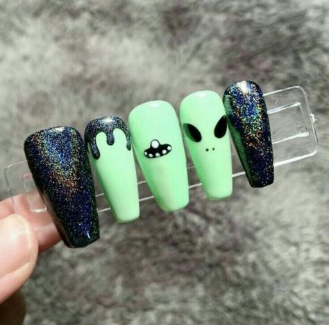 Alien Nails, Disney Acrylic Nails, Band Nails, Custom Press On Nails, Hippie Nails, Edgy Nails, Goth Nails, Grunge Nails, Glow Nails