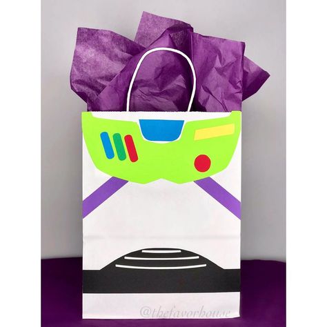 Buzz Lightyear Birthday Party, Buzz Lightyear Party, Buzz Lightyear Birthday, Toy Story Gifts, Toy Story Theme, Toy Story Buzz Lightyear, Toy Story Birthday Party, Toy Story Buzz, Birthday Toys