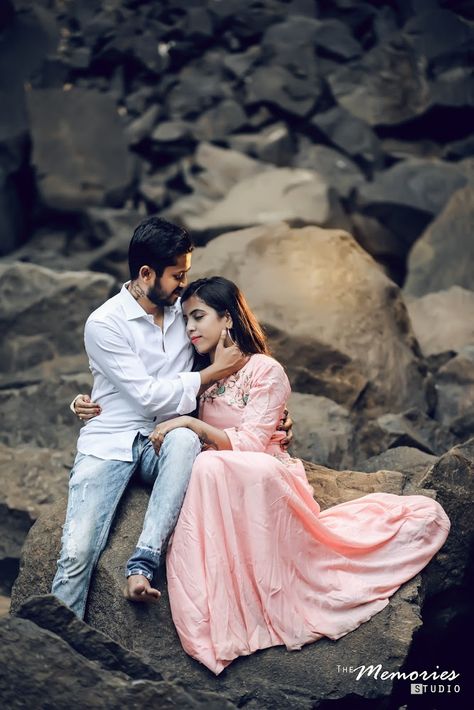 Love Story Shot - Bride and Groom in a Nice Outfits. Best Locations WeddingNet #weddingnet #indianwedding #lovestory #photoshoot #inspiration #couple #love #destination #location #lovely #places Post Wedding Poses, Post Wedding Photoshoot Indian, Post Wedding Outfit, Wedding Photoshoot Indian, Post Wedding Photoshoot, Post Wedding Shoot, Love Story Photo, Pre Wedding Photoshoot Beach, Bride Groom Photoshoot