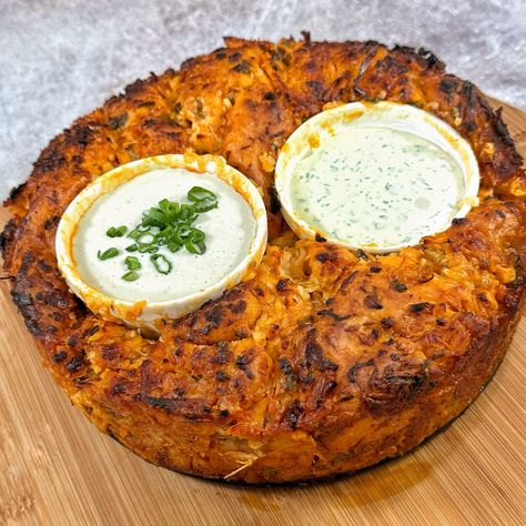 Buffalo Chicken Pull Apart Bread Buffalo Chicken Pull Apart Bread, Chicken Pull Apart Bread, Buffalo Chicken Bread, African Pictures, Chicken Bread, Bread Pull Apart Recipes, Paleo Chicken Recipes, Food Appetizers, Pull Apart Bread