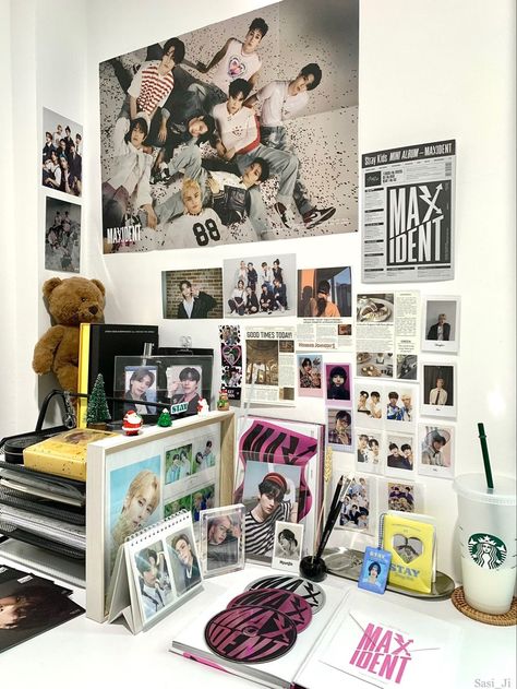 not my image!! Hyunjin Room Decor, Kpop Room Inspo Skz, Stay Room Decor Skz, K Pop Poster Wall Ideas, Skz Diy Ideas, Stray Kids Room Ideas, Skz Room Decor, Straykids Room Decor, Skz Room Ideas