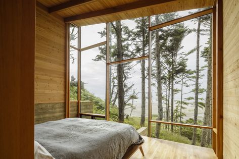 Pacific Northwest Ocean Cabin by Cutler Anderson Architects - Dwell Cabin Bedroom, Light Hardwood, Light Hardwood Floors, Weekend House, Unique House Design, Unique Houses, Forest House, Master Bedrooms Decor, Window Design