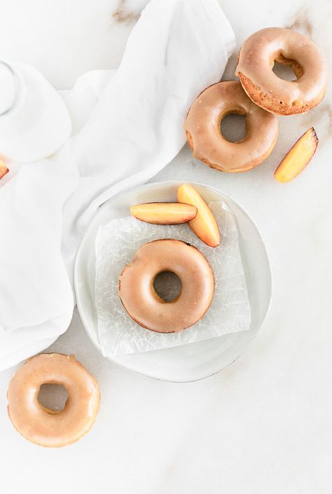 Peach Donuts Baked, Peach Donut, Homemade Baked Donuts, Donut Peach, Donut Filling, Baked Donut, Baked Donut Recipes, Baked Peach, Peach Party