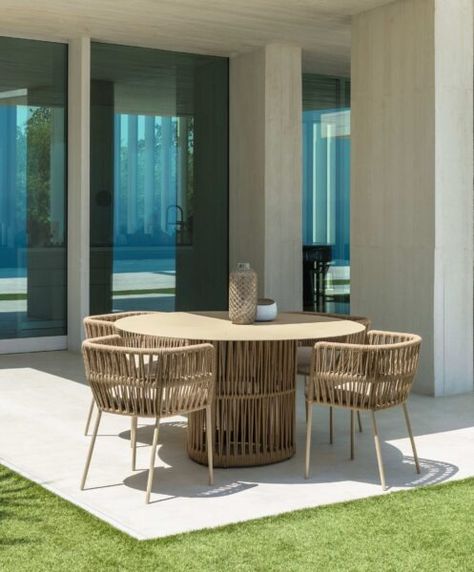 Cliff D140 Dining Table | Italian garden furniture: Talenti Garden Chairs Design, Round Outdoor Table, Round Outdoor Dining Table, Luxury Italian Furniture, Outdoor Dining Spaces, Italian Garden, Patio Dining Set, Dining Arm Chair, Rimini